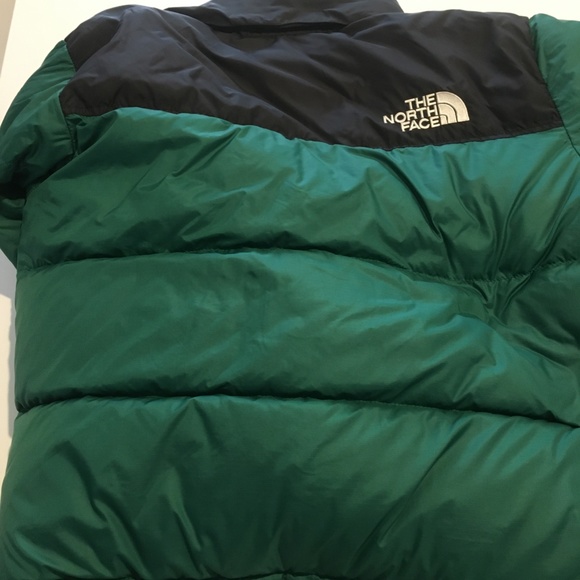 SOLD North Face Puffer Jacket 700 Women - Picture 3 of 4